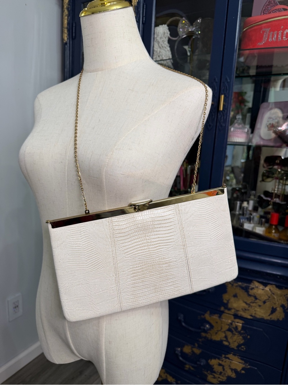 Vintage 80s Etra white reptile embossed leather clutch shoulder Bag